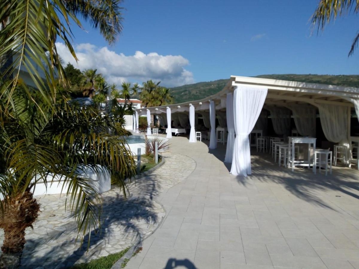 Sunshine Club Hotel Centro Benessere Ricadi Exterior photo