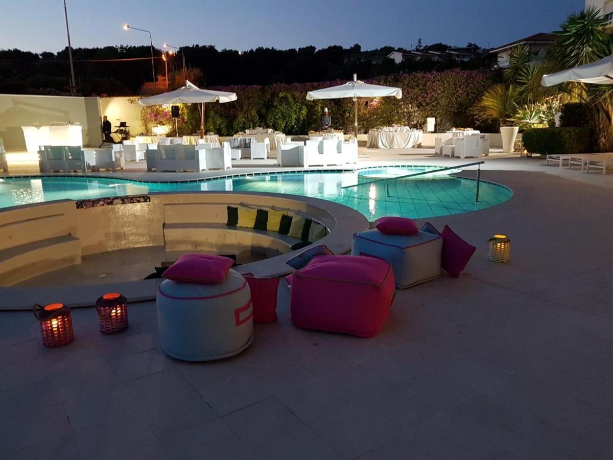 Sunshine Club Hotel Centro Benessere Ricadi Exterior photo